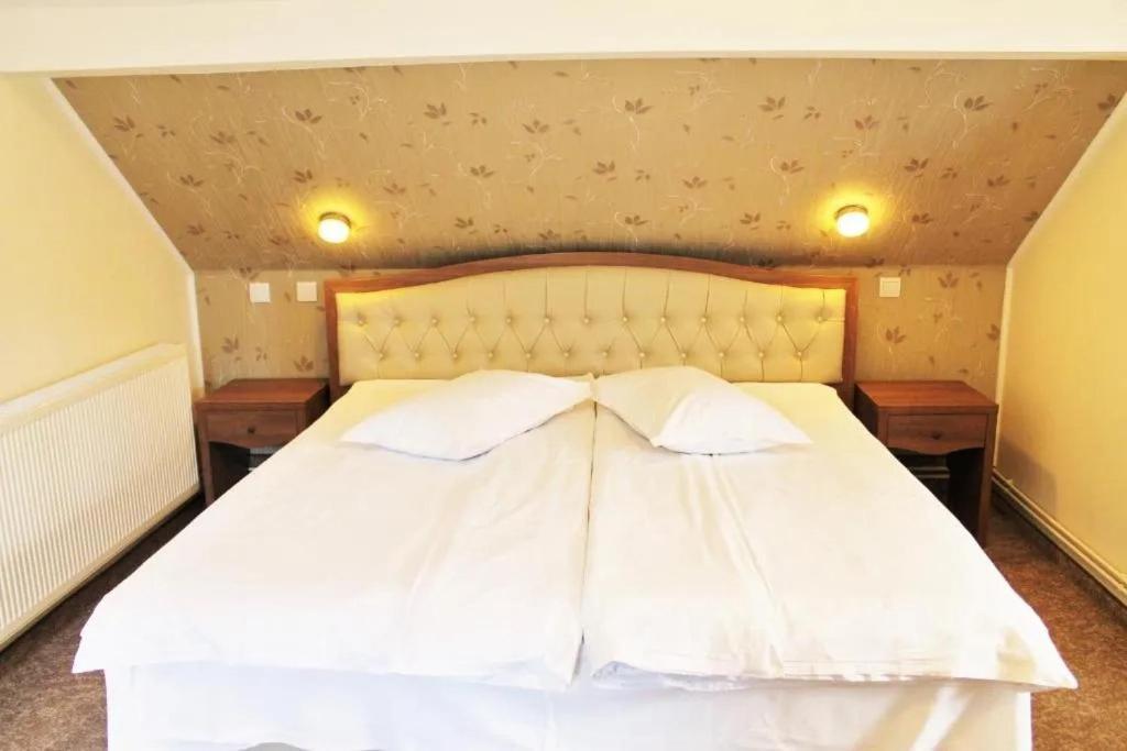 Hotel Crisalpin Poiana Brasov Bagian luar foto