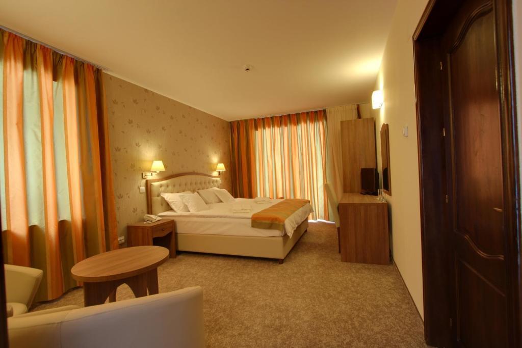 Hotel Crisalpin Poiana Brasov Ruang foto