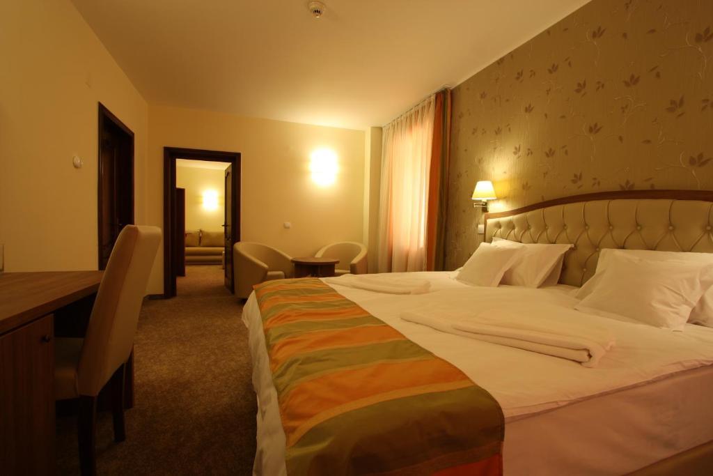 Hotel Crisalpin Poiana Brasov Ruang foto