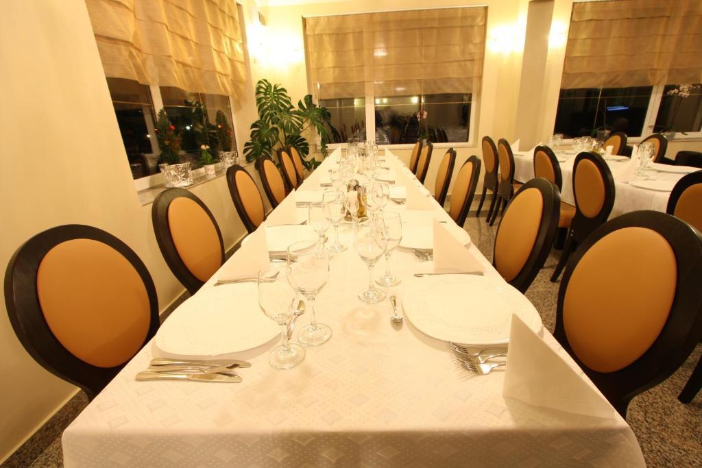 Hotel Crisalpin Poiana Brasov Bagian luar foto