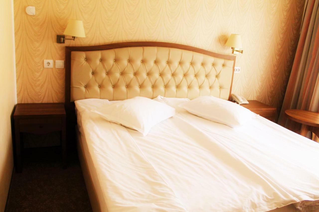 Hotel Crisalpin Poiana Brasov Bagian luar foto